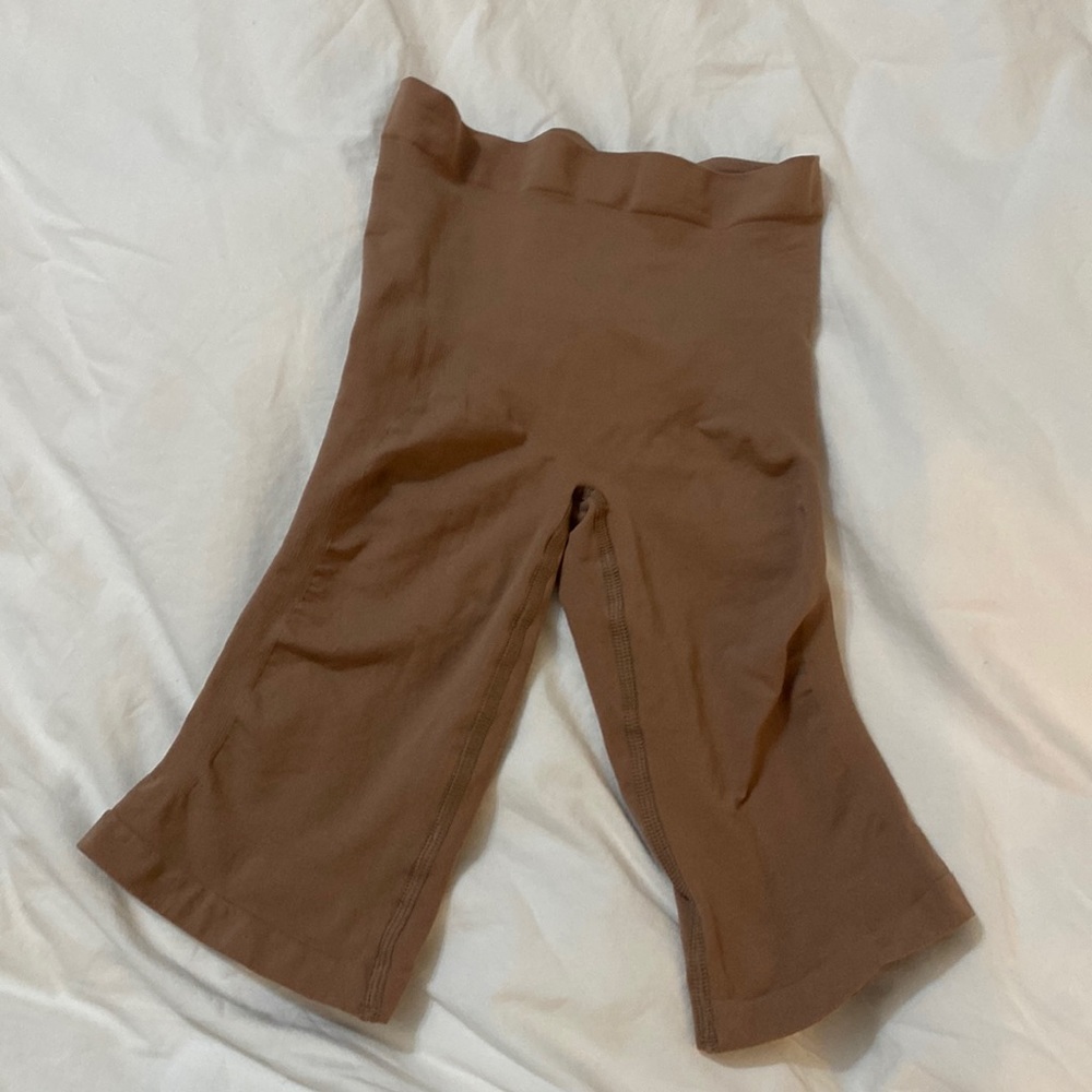 Skims control short in size S/M brand new